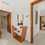 Villa Kim Momjan
