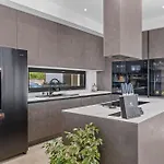 Villa Kim Momjan