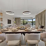 Kim Villa Momjan